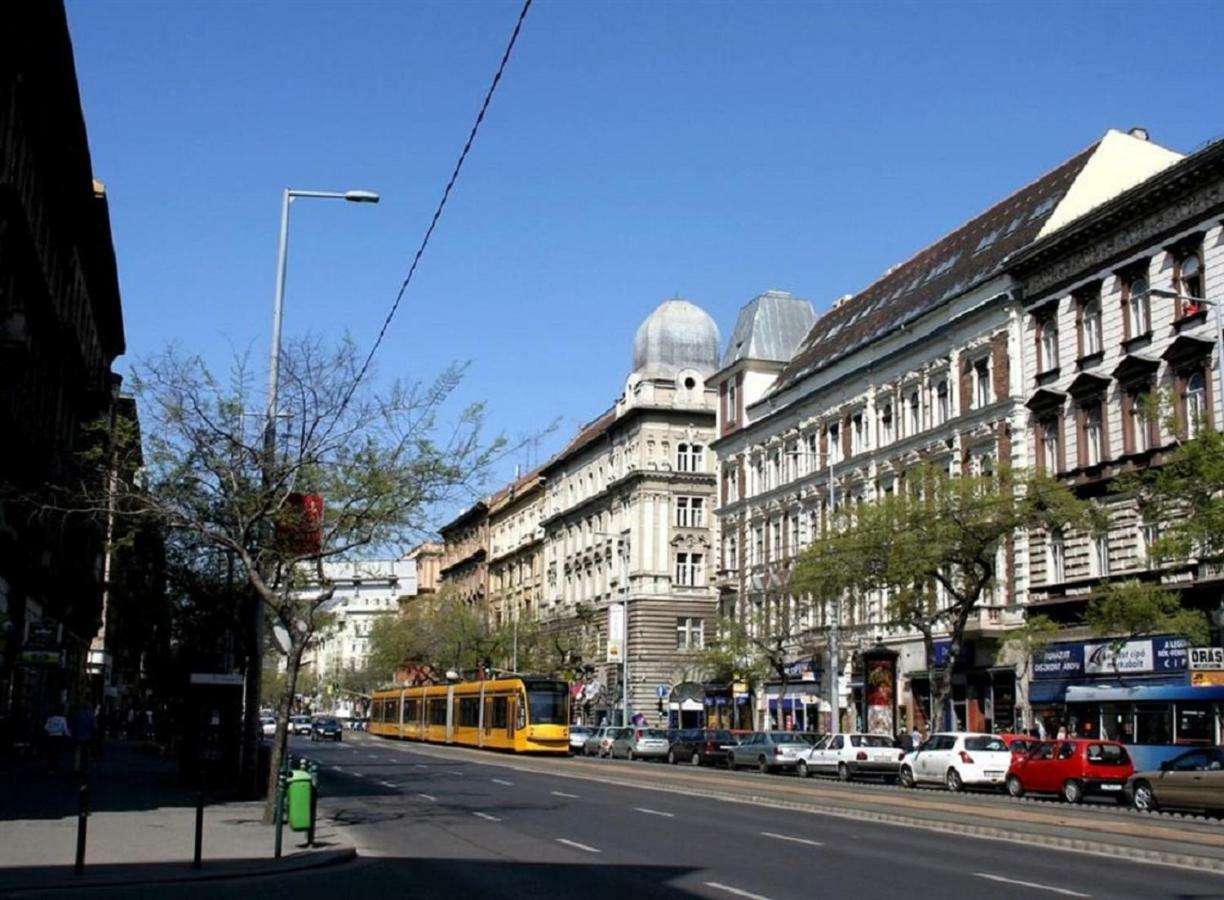 Boutique Residence Jokai - Apartment In The City Center Budapest Bagian luar foto
