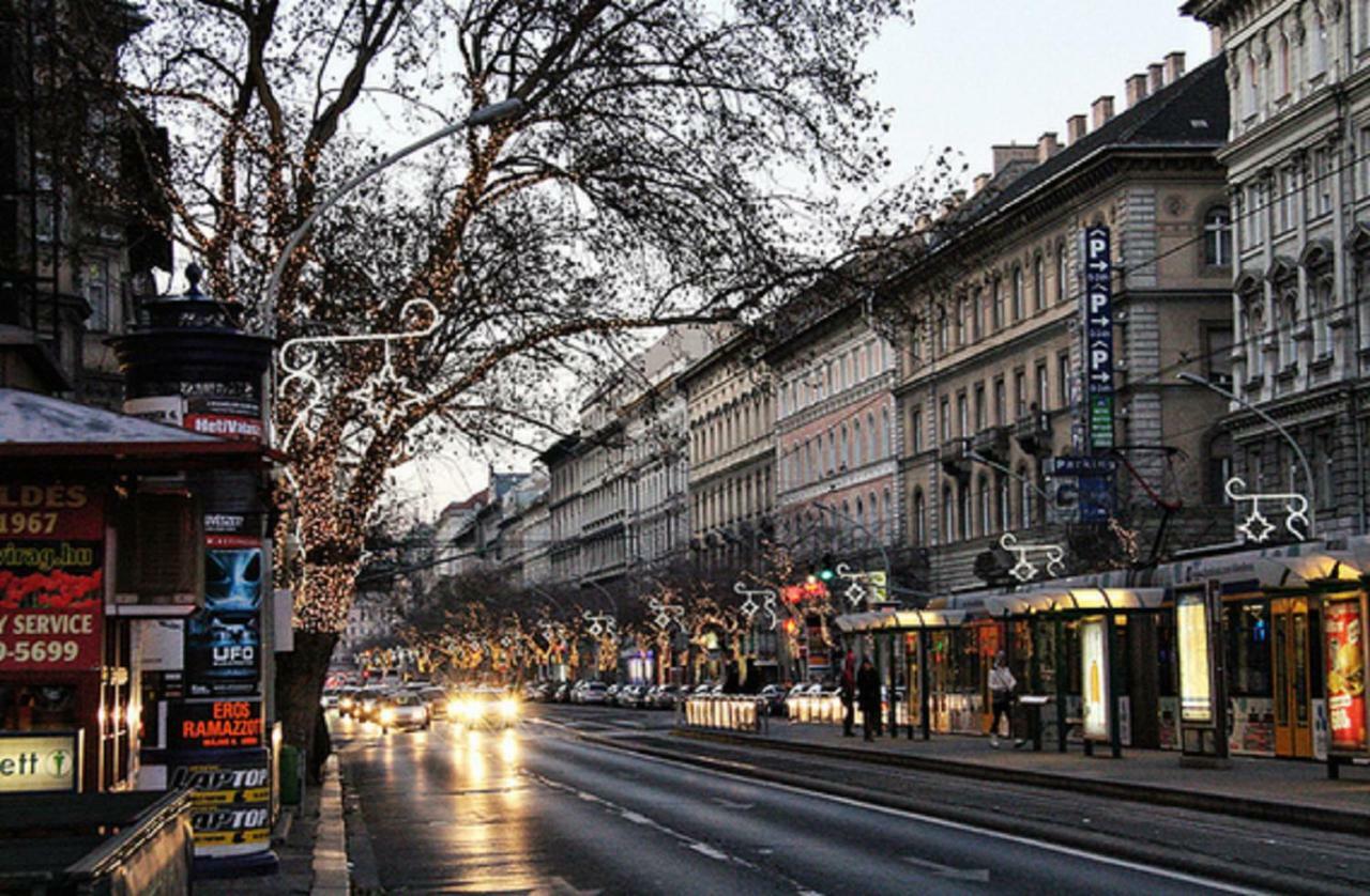 Boutique Residence Jokai - Apartment In The City Center Budapest Bagian luar foto